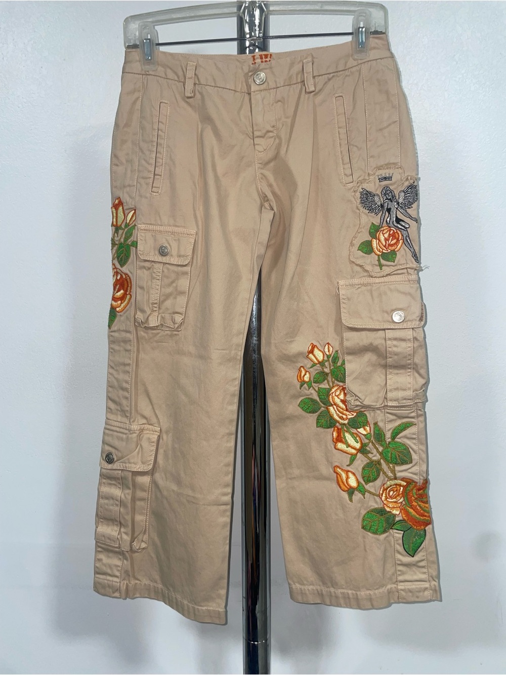 Johnny Was Khaki Embroidered Cargo Capri Pants with Floral Detail